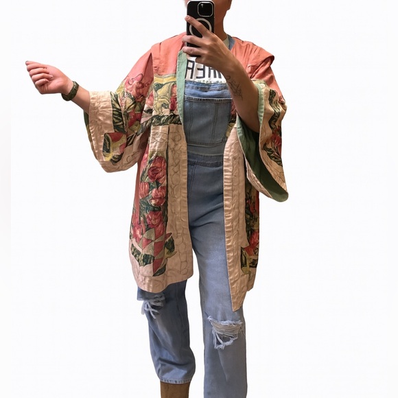 Handcrafted Quilted & Embroidered Floral Kimono Jacket – One Size - Picture 3 of 16